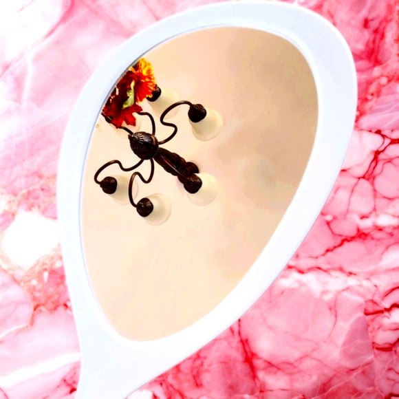 Oversized Vanity Mirror New in Box Contoured Handle White Plastic Frame - Picture 7 of 12